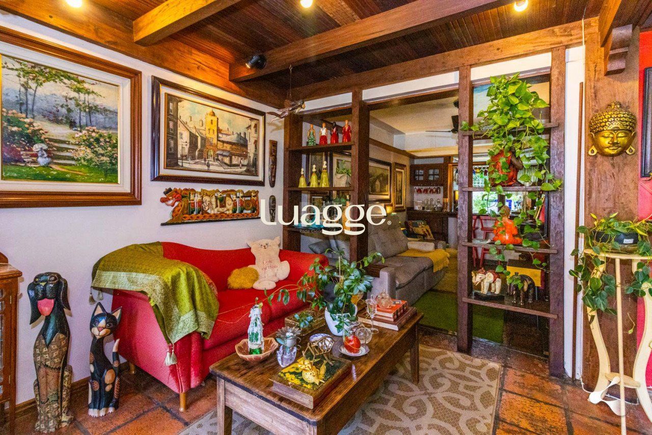 Casa de Condomínio à venda com 4 quartos, 233m² - Foto 8