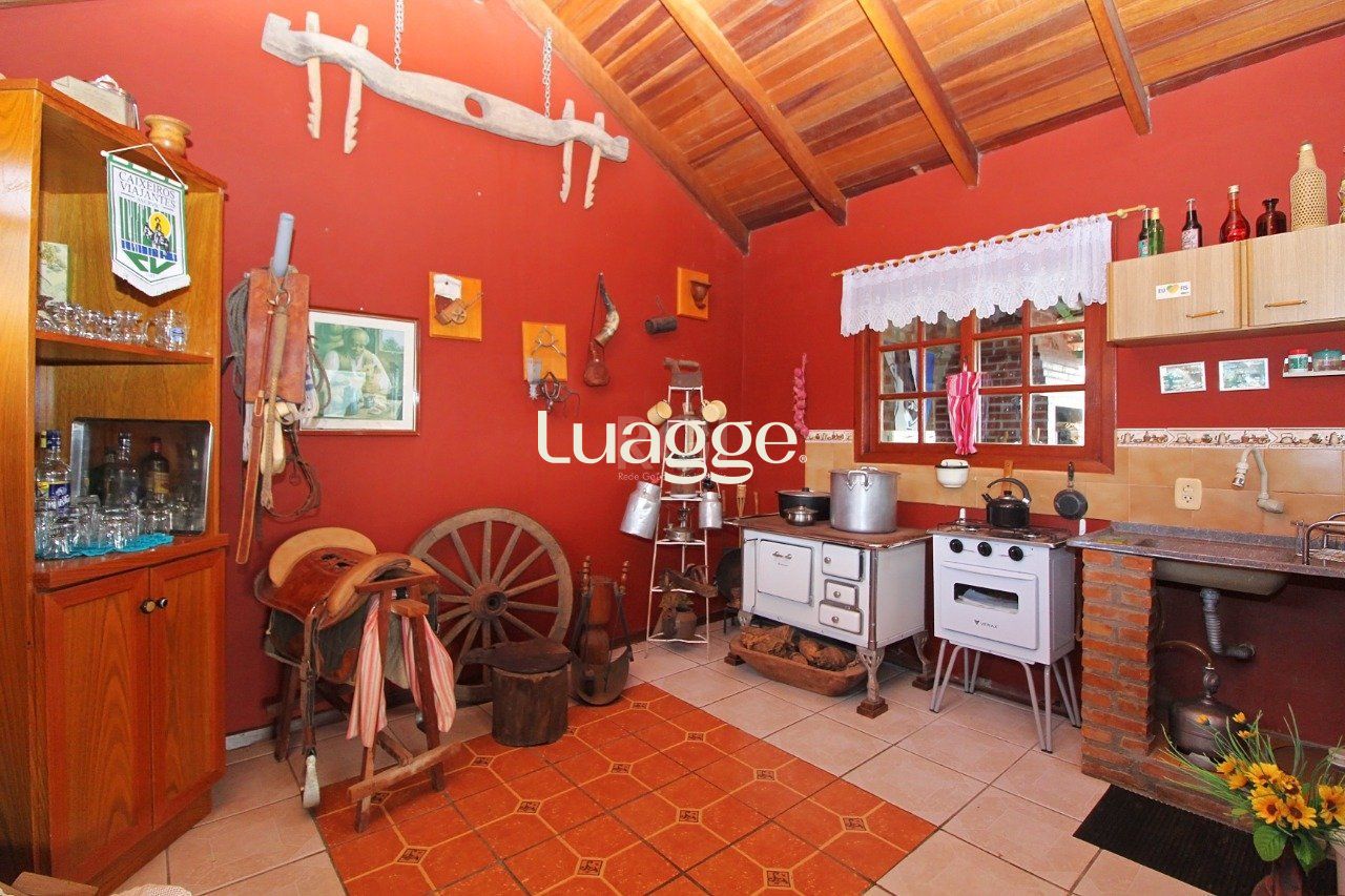 Casa à venda com 3 quartos, 340m² - Foto 14