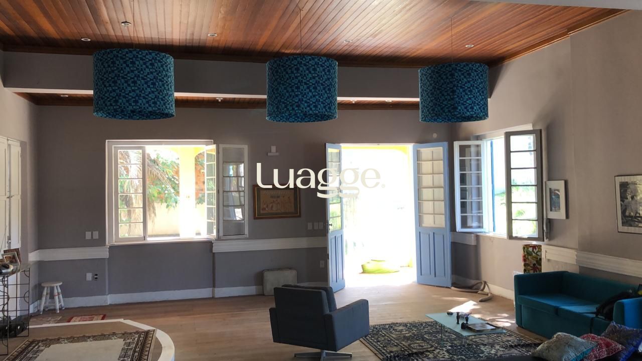 Casa à venda com 3 quartos, 242m² - Foto 8