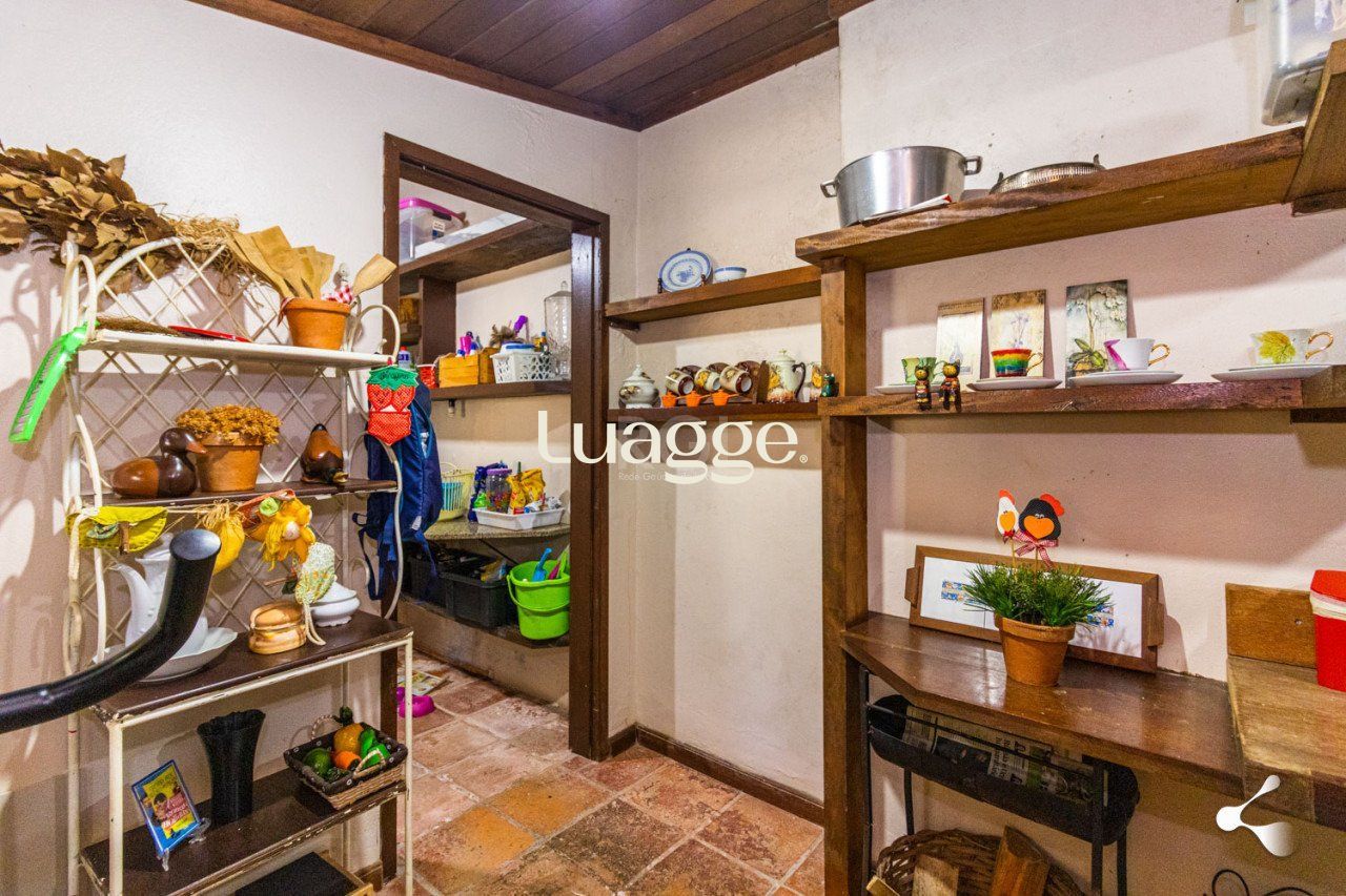 Casa de Condomínio à venda com 4 quartos, 233m² - Foto 38