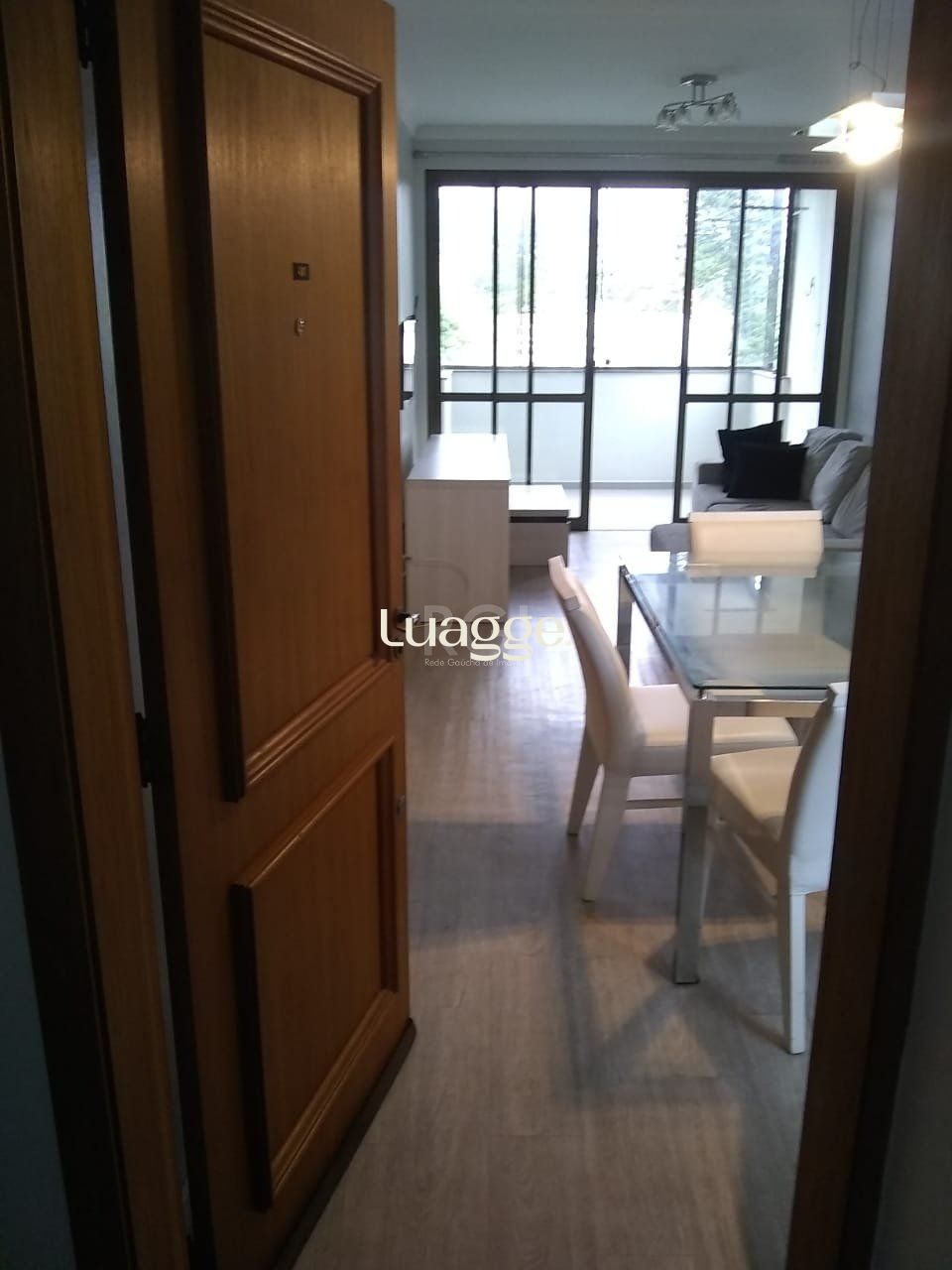 Apartamento à venda com 2 quartos, 83m² - Foto 3