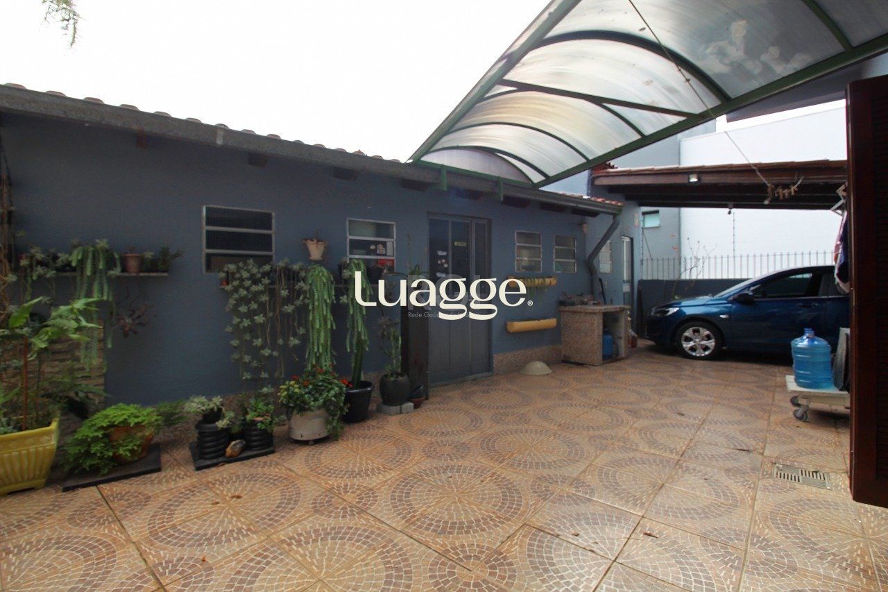 Casa à venda com 3 quartos, 340m² - Foto 4