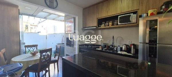 Casa à venda com 2 quartos, 96m² - Foto 4