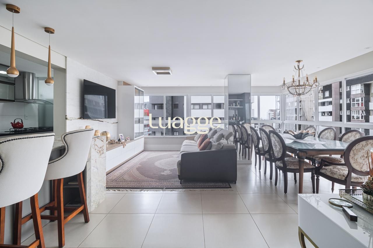 Apartamento à venda com 3 quartos, 111m² - Foto 1