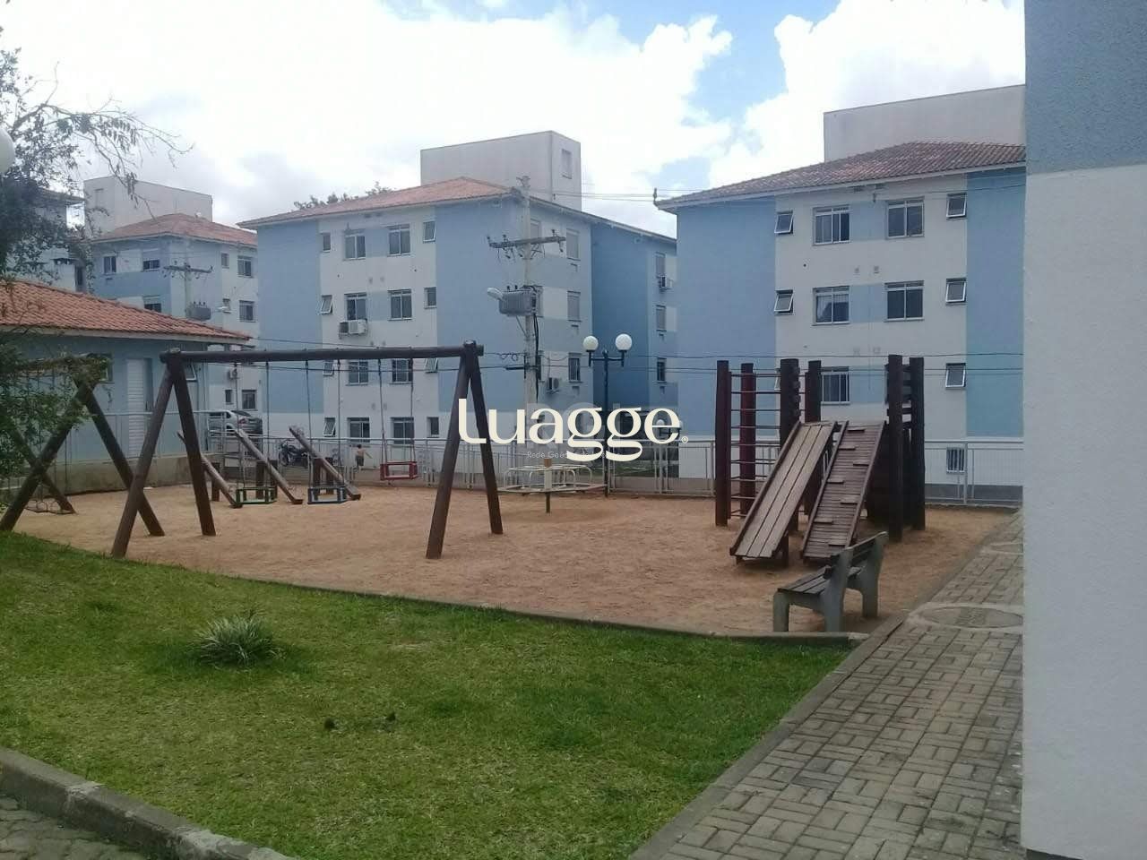 Apartamento à venda com 2 quartos, 47m² - Foto 2