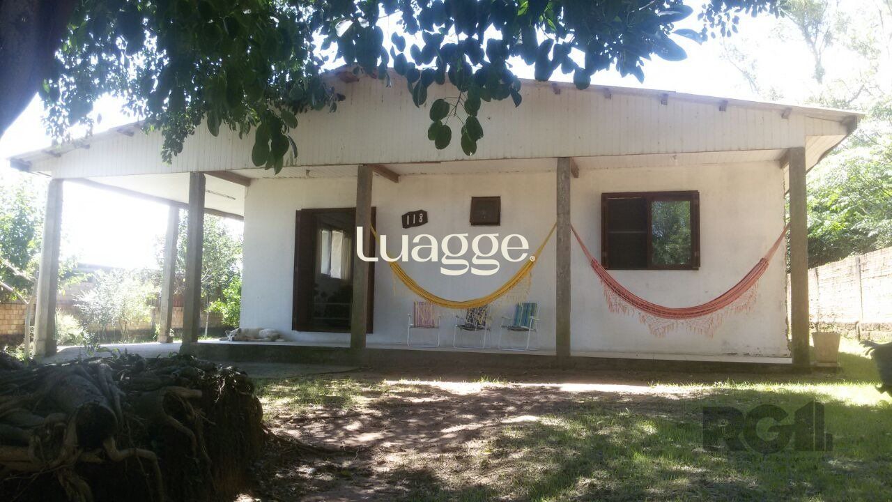 Casa à venda com 3 quartos, 201m² - Foto 1