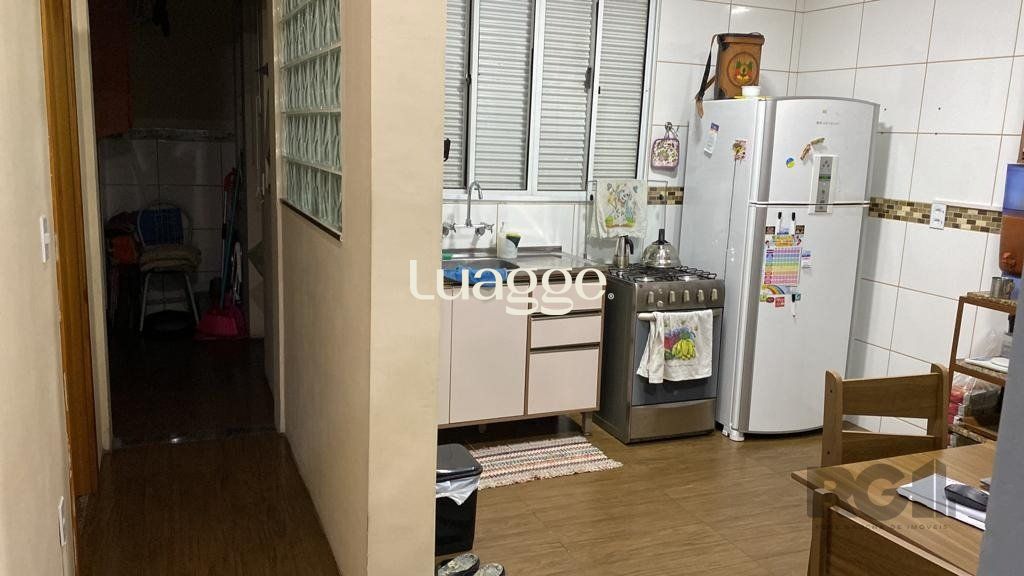 Casa à venda com 3 quartos, 197m² - Foto 3