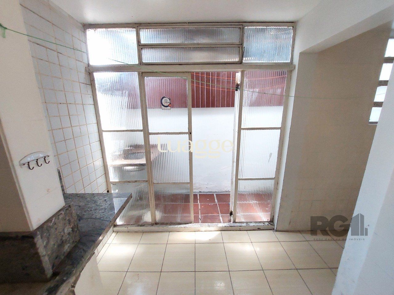Apartamento à venda com 2 quartos, 60m² - Foto 11