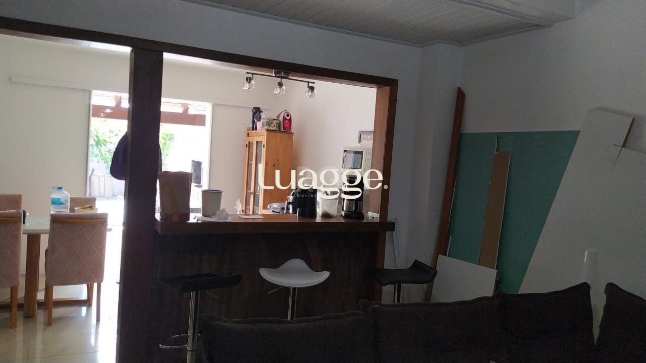 Casa à venda com 2 quartos, 106m² - Foto 4