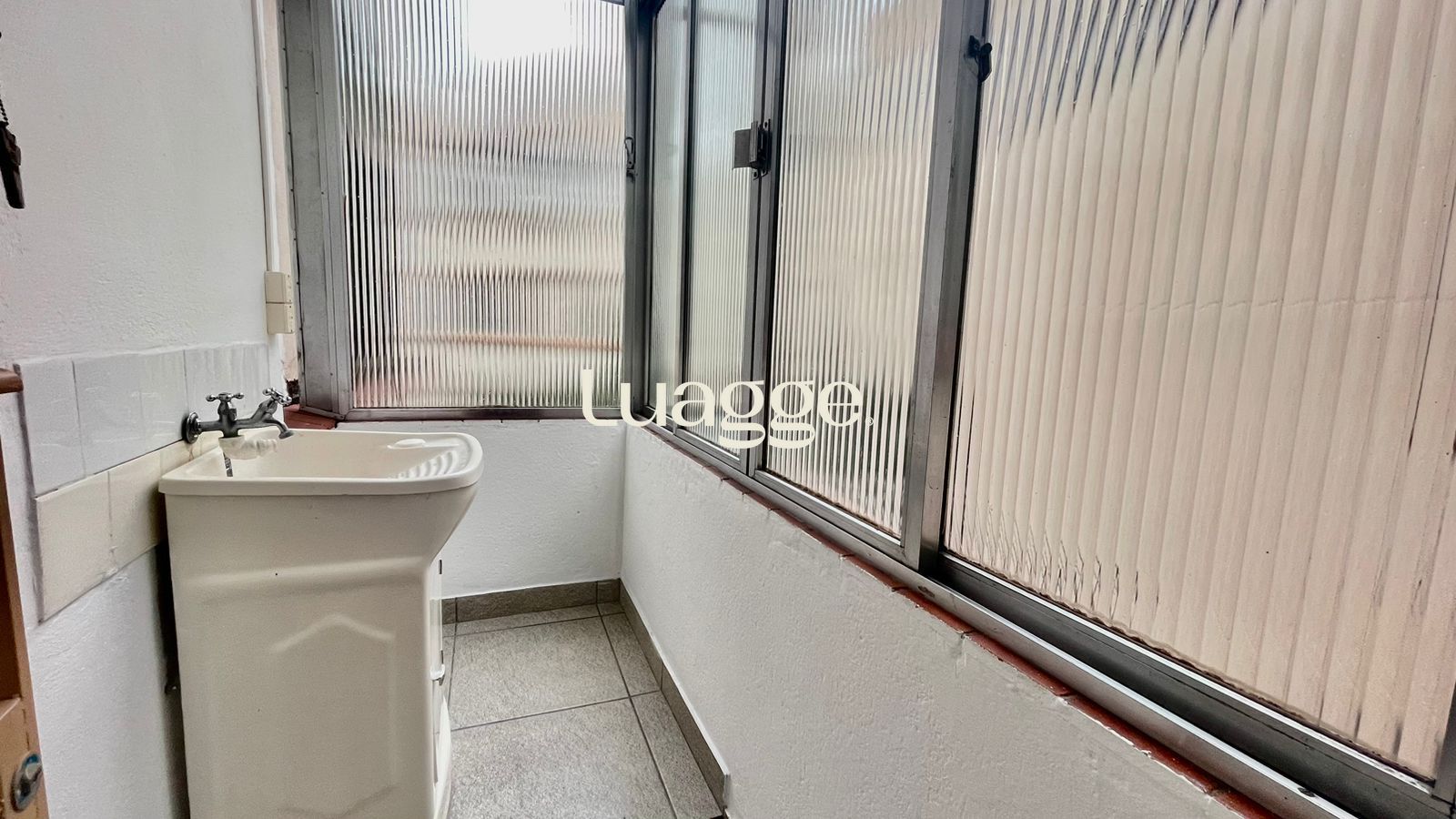 Apartamento à venda com 2 quartos, 75m² - Foto 8
