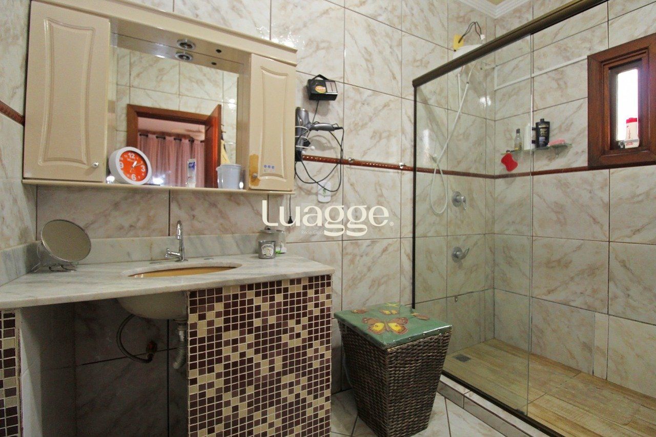Casa à venda com 3 quartos, 340m² - Foto 32