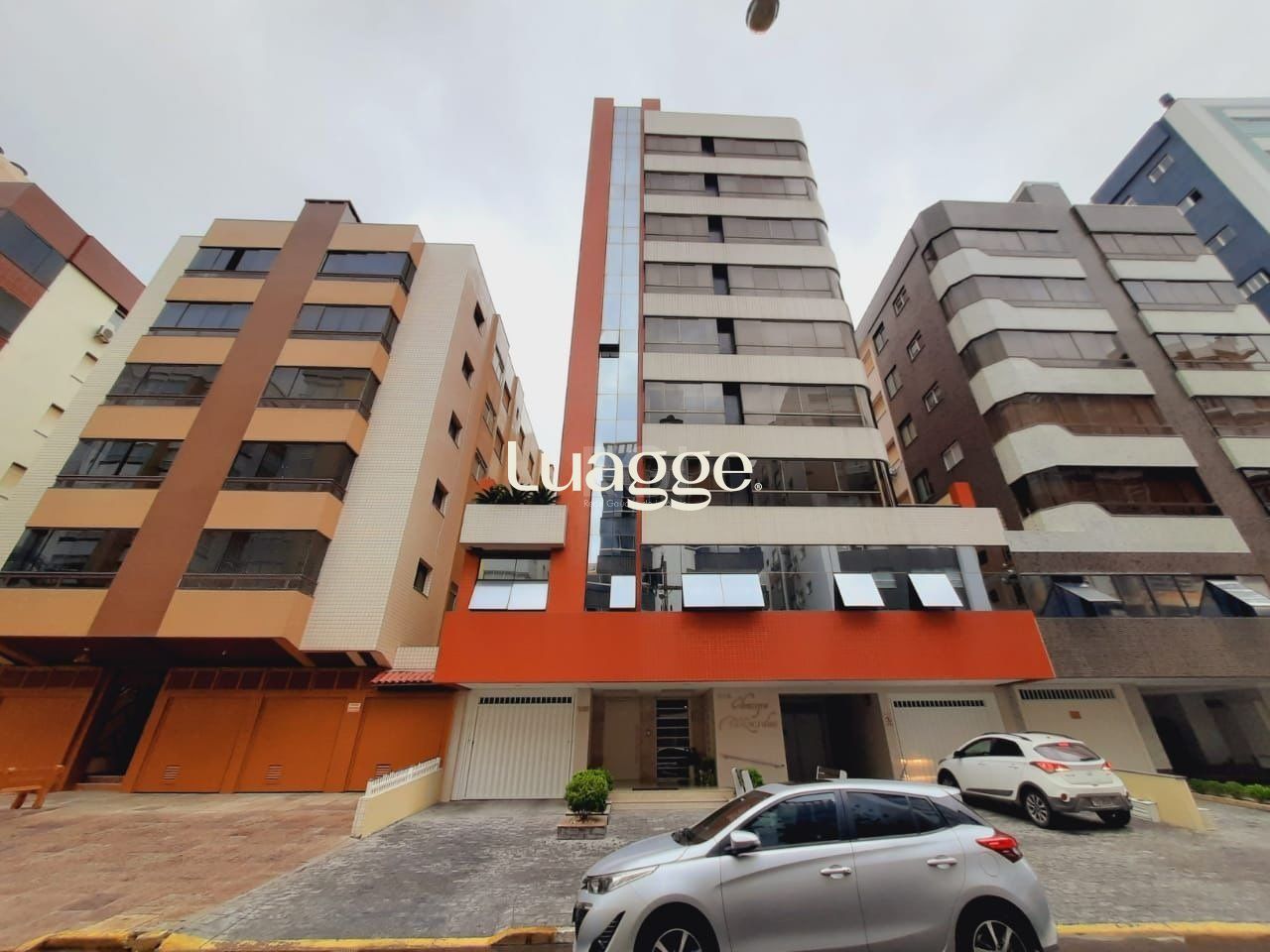 Apartamento à venda com 2 quartos, 92m² - Foto 2