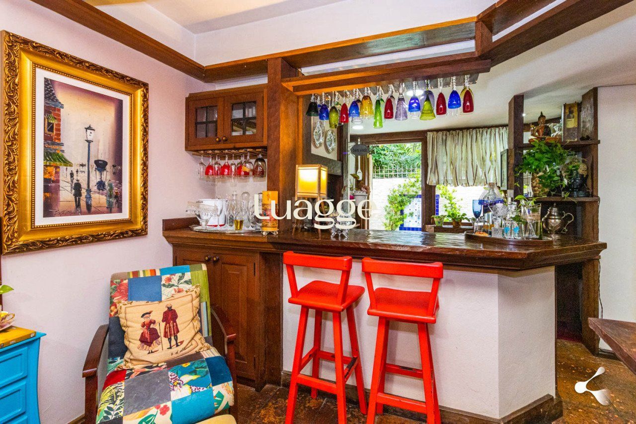 Casa de Condomínio à venda com 4 quartos, 233m² - Foto 6
