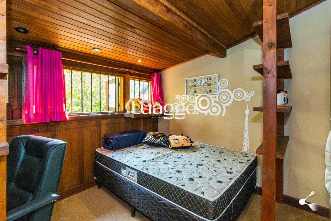 Casa de Condomínio à venda com 4 quartos, 233m² - Foto 24