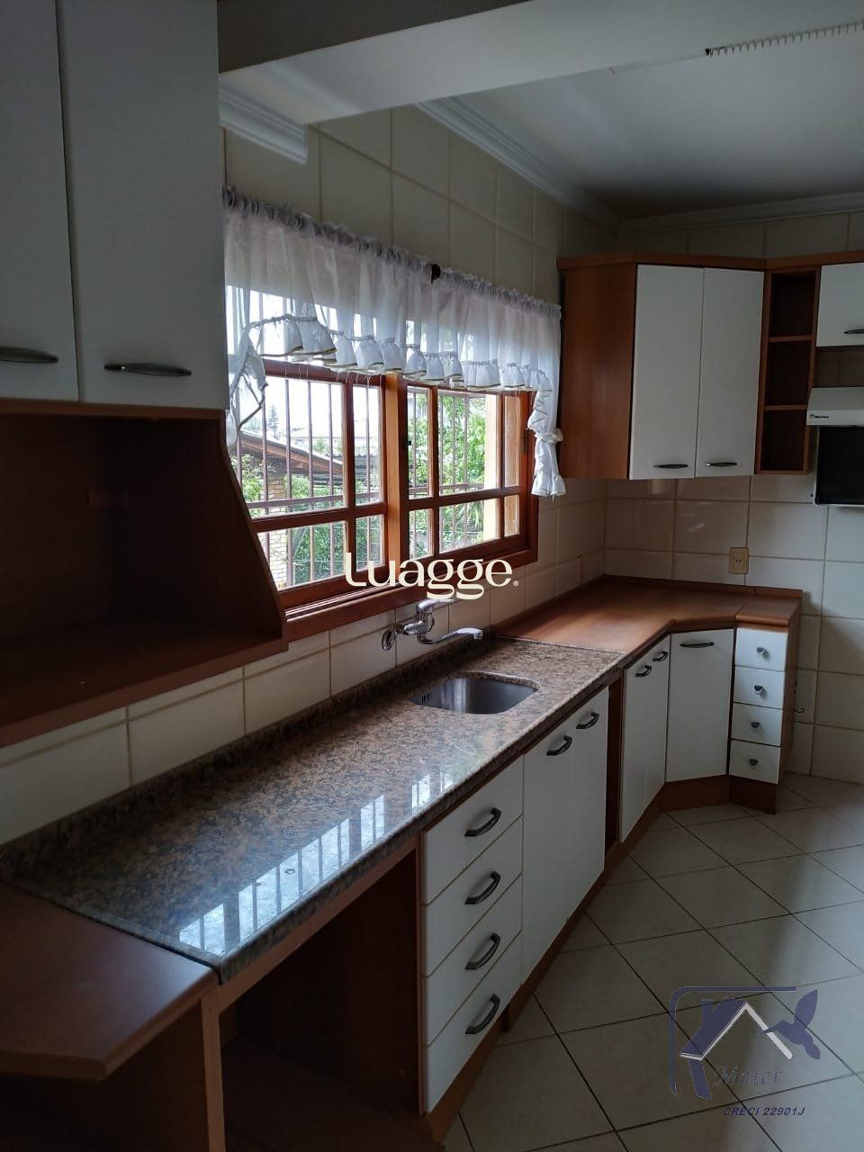 Casa à venda com 3 quartos, 219m² - Foto 30
