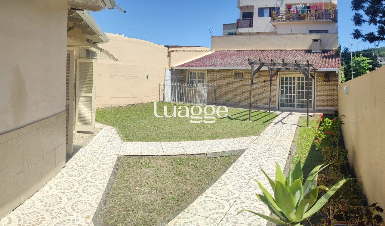 Casa à venda com 4 quartos, 265m² - Foto 34