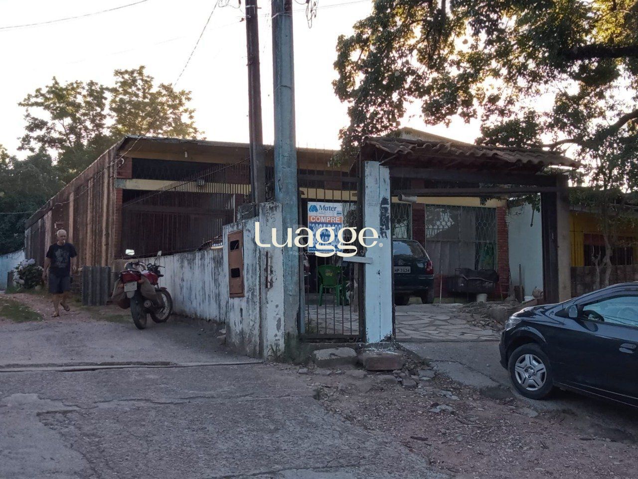 Casa à venda com 3 quartos, 259m² - Foto 3