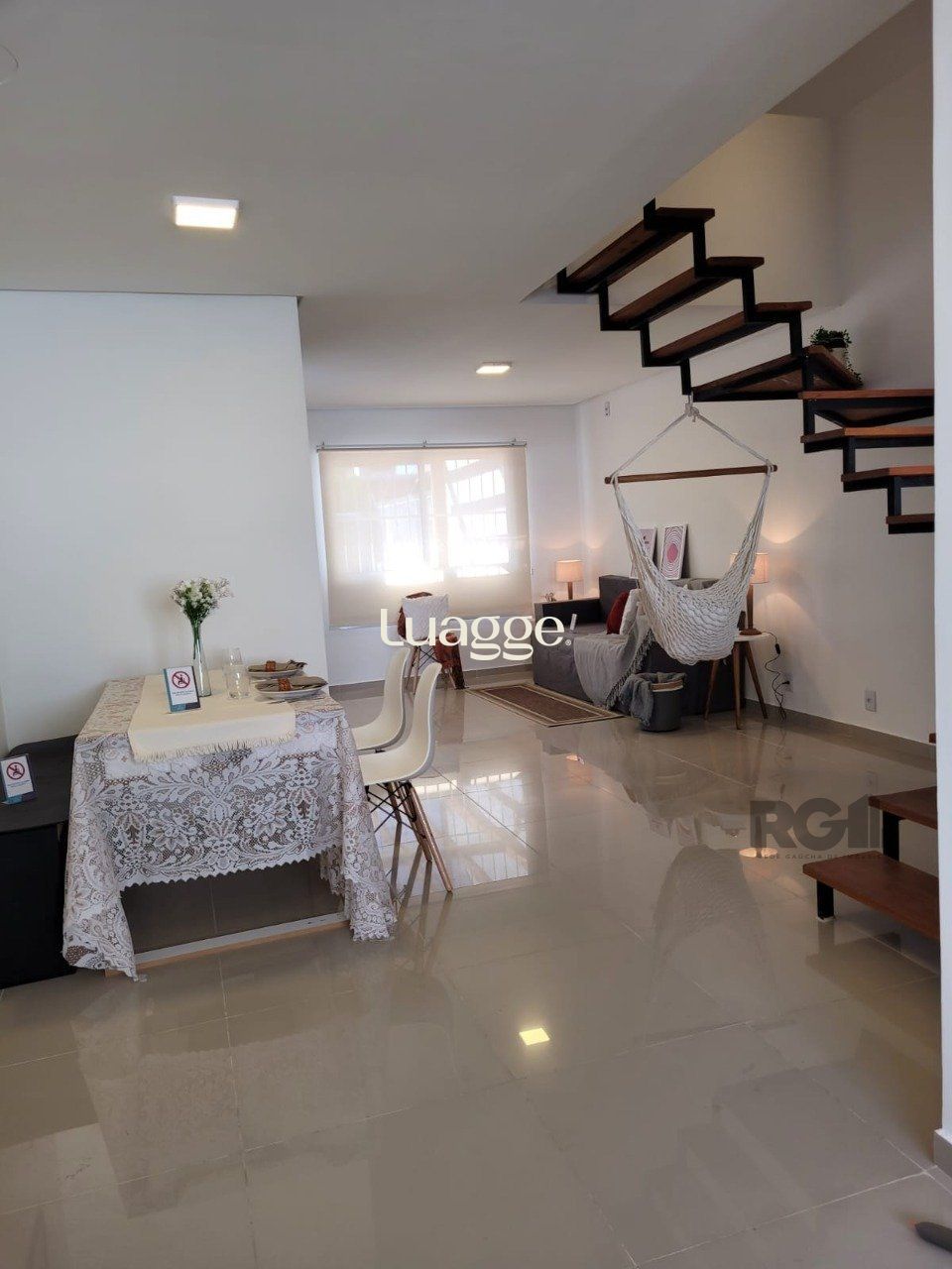 Casa à venda com 3 quartos, 97m² - Foto 11