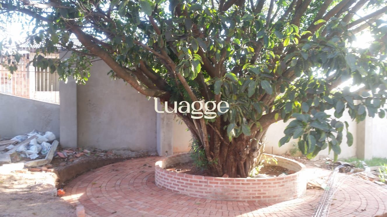 Casa à venda com 3 quartos, 242m² - Foto 45