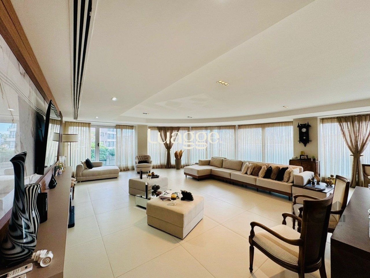 Apartamento à venda com 3 quartos, 327m² - Foto 35
