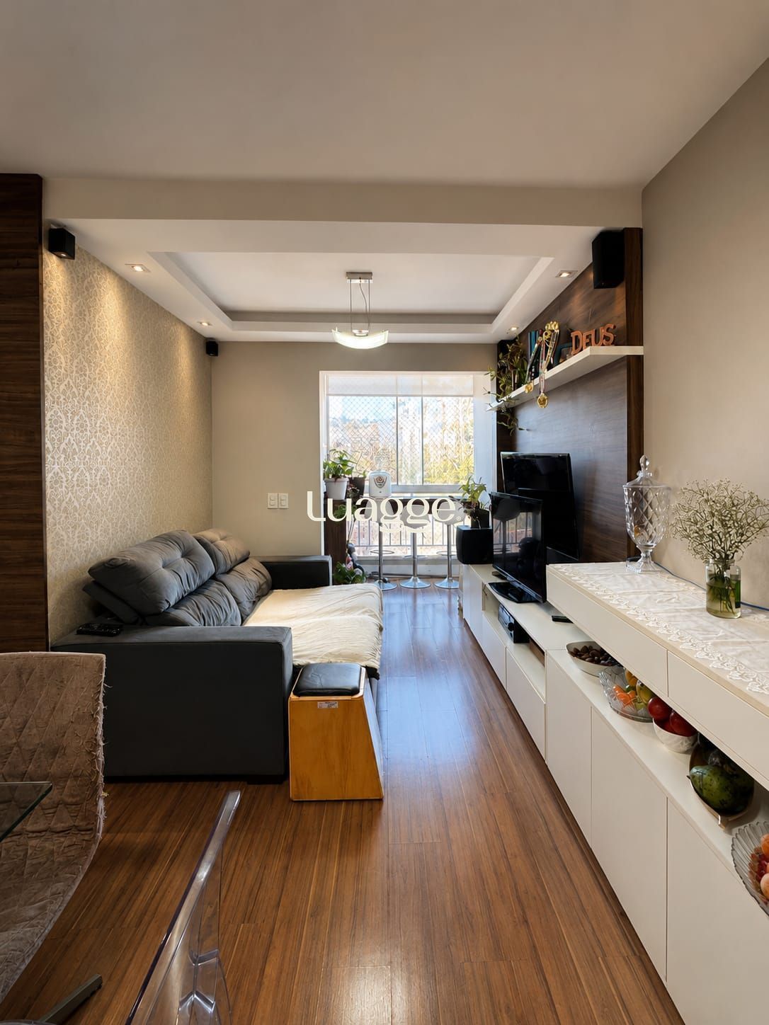 Apartamento Semimobiliado com 3 Dormitórios, Suíte e Churrasqueira na Marechal Mesquita