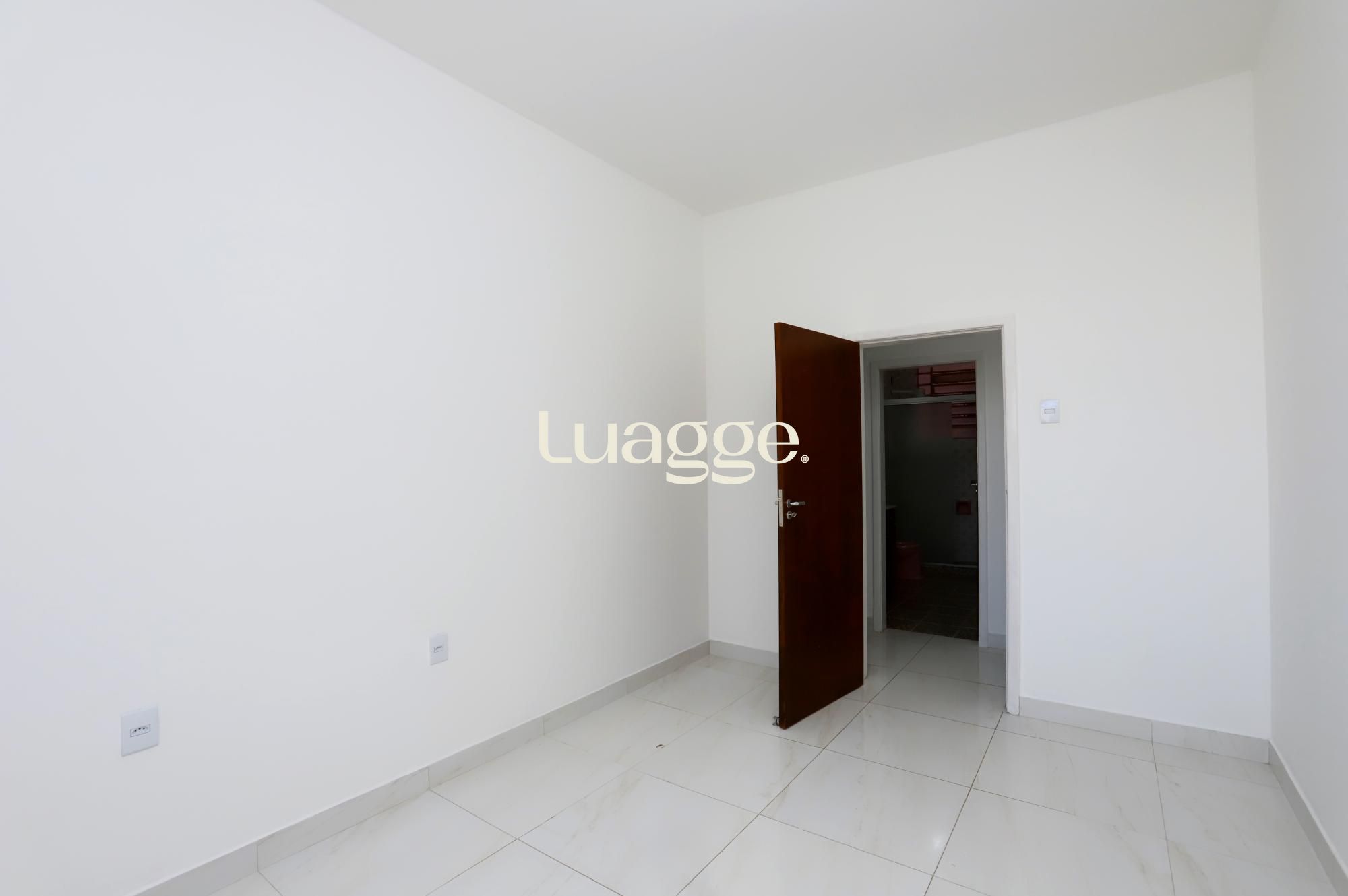 Apartamento à venda com 3 quartos, 94m² - Foto 7