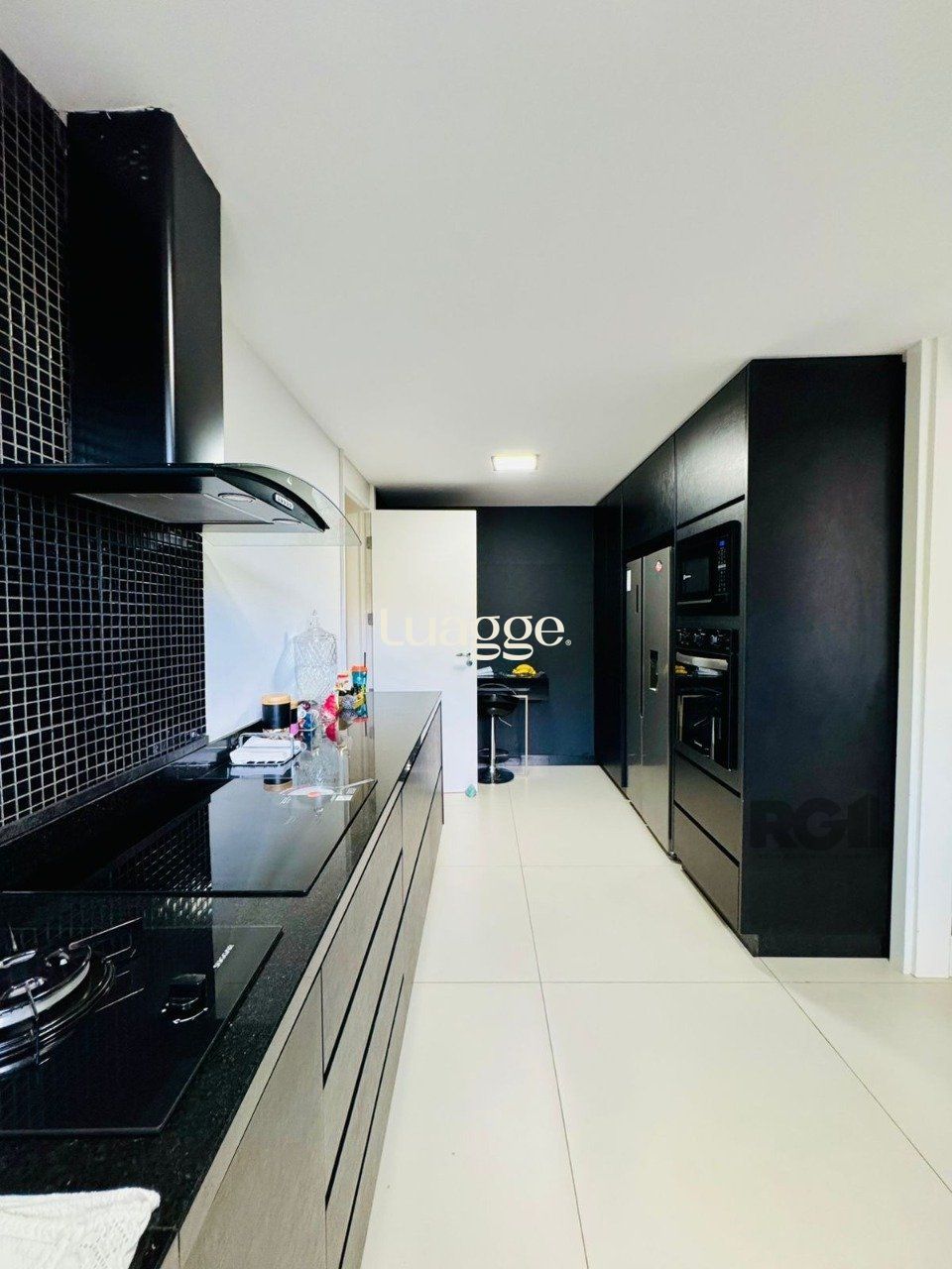 Apartamento à venda com 3 quartos, 327m² - Foto 47