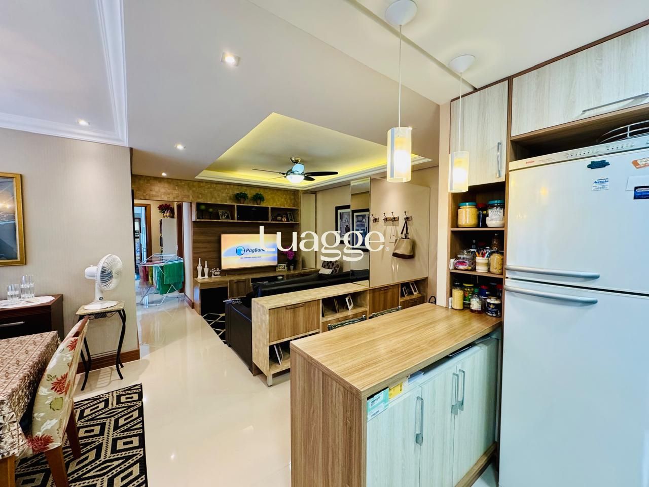 Apartamento à venda com 3 quartos, 86m² - Foto 1