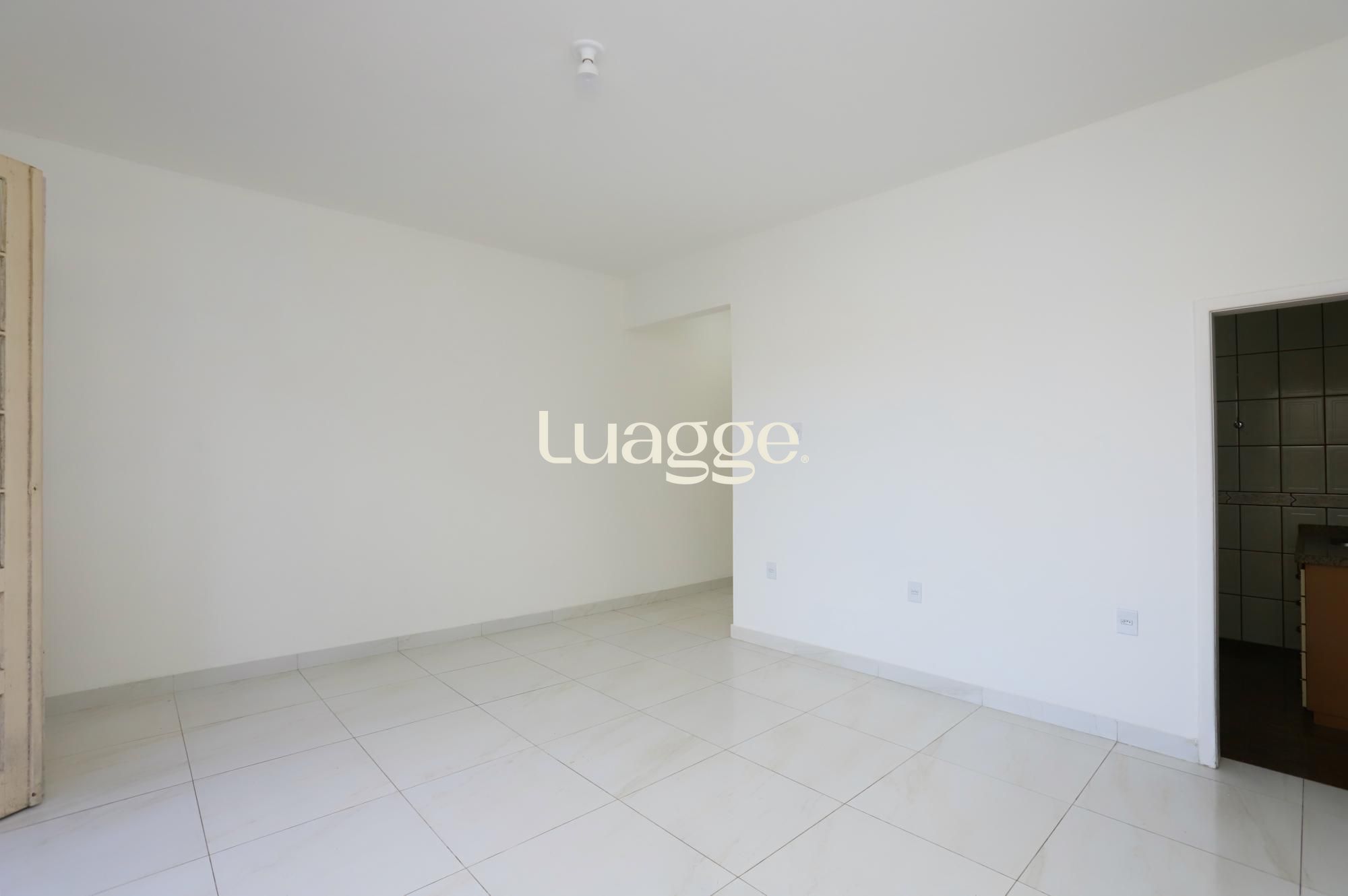 Apartamento à venda com 3 quartos, 94m² - Foto 3