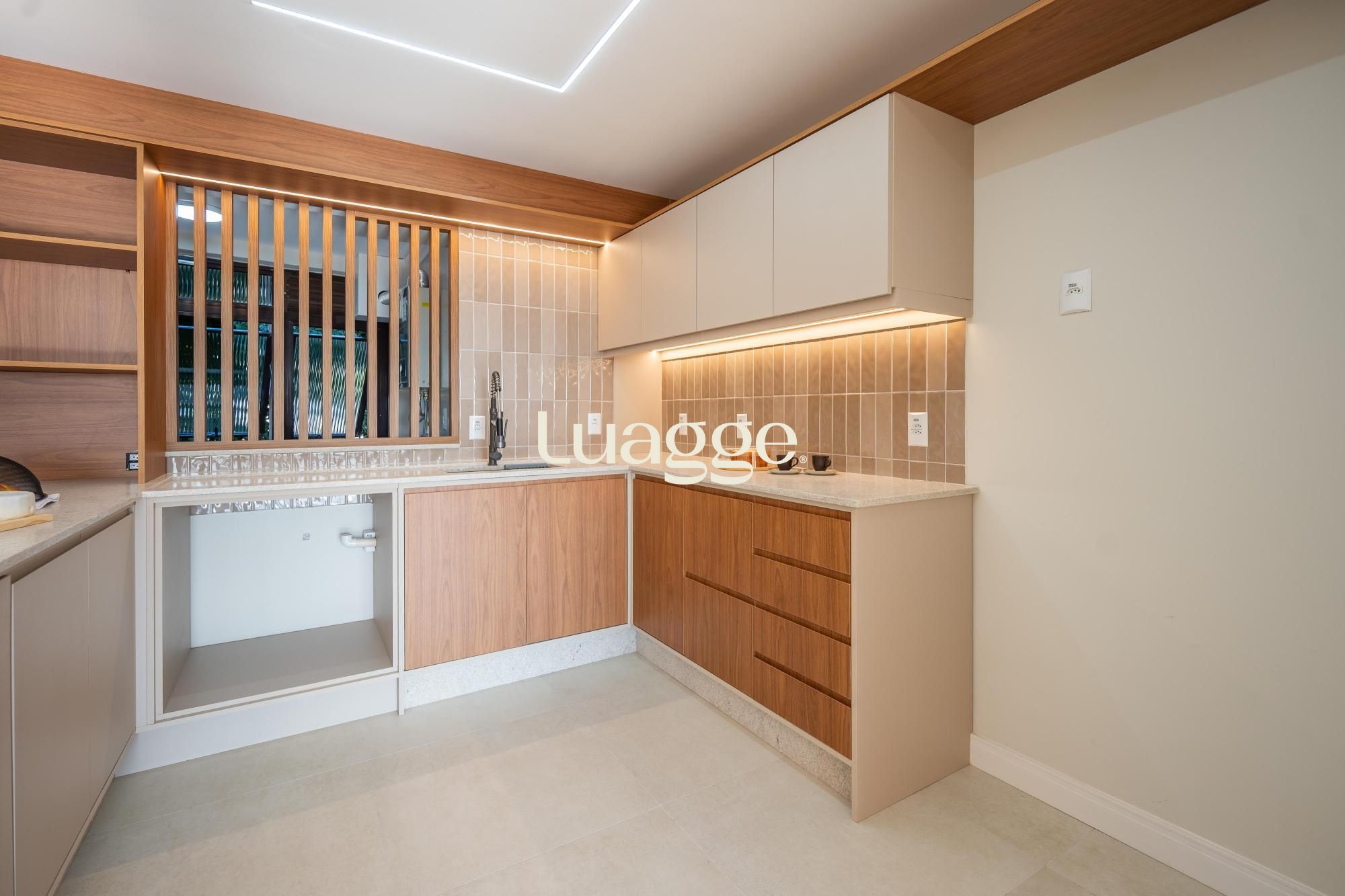 Apartamento à venda com 3 quartos, 128m² - Foto 11