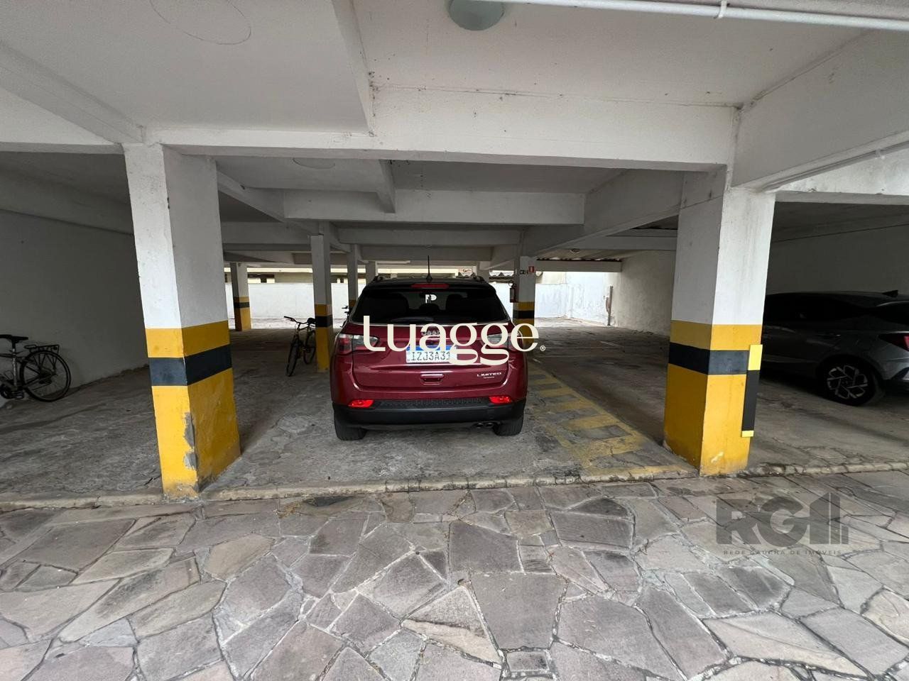 Apartamento à venda com 2 quartos, 66m² - Foto 25