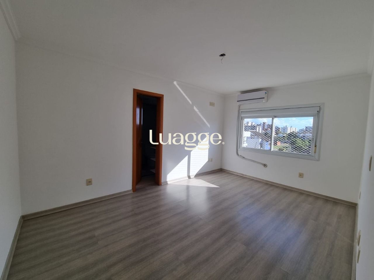 Apartamento à venda com 3 quartos, 110m² - Foto 8