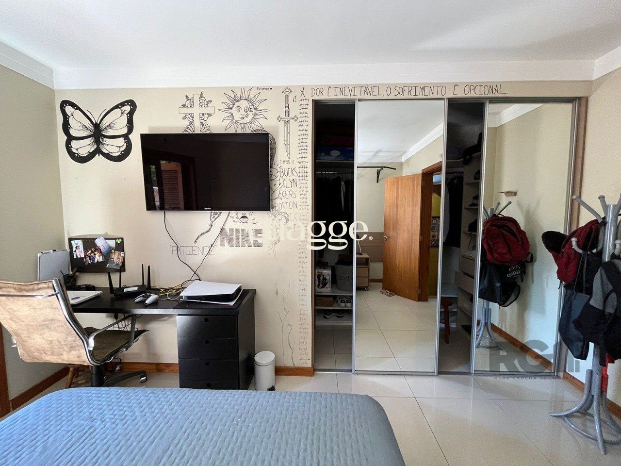 Casa de Condomínio à venda com 3 quartos, 201m² - Foto 21