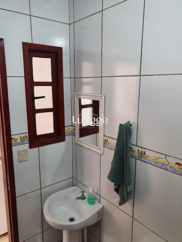 Casa à venda com 3 quartos, 68m² - Foto 9