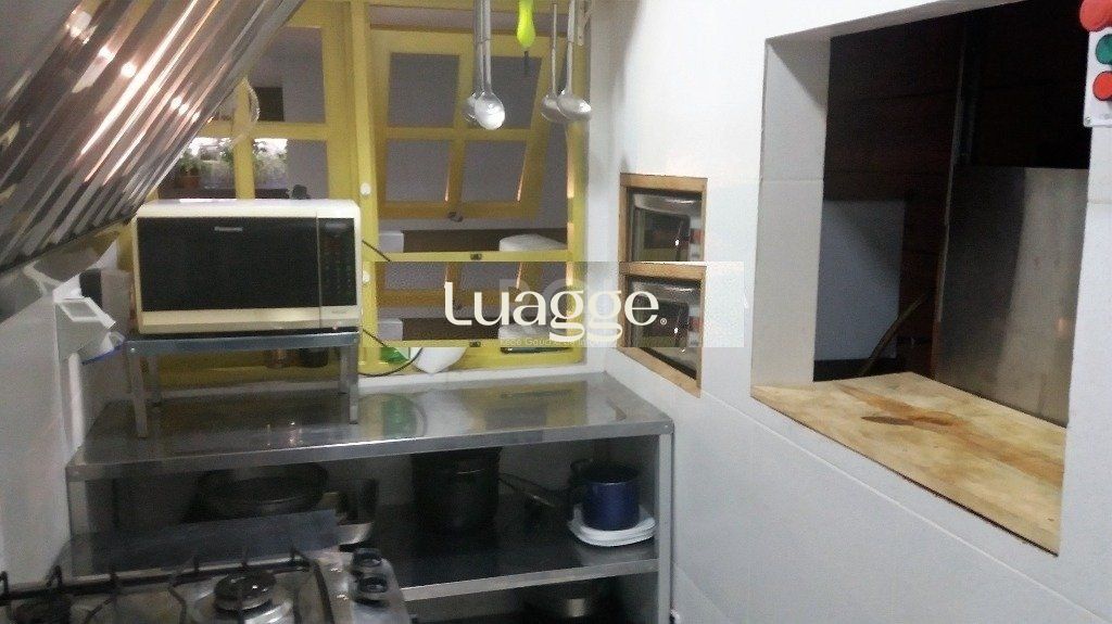 Casa à venda com 3 quartos, 307m² - Foto 19