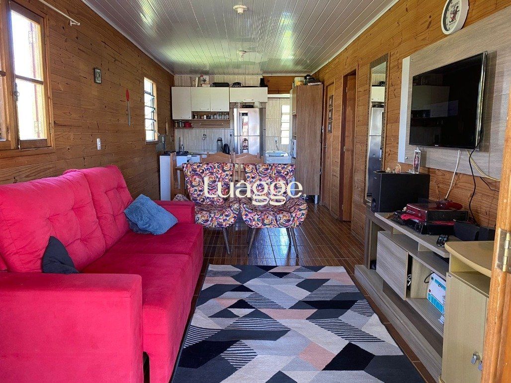 Casa à venda com 2 quartos, 50m² - Foto 2