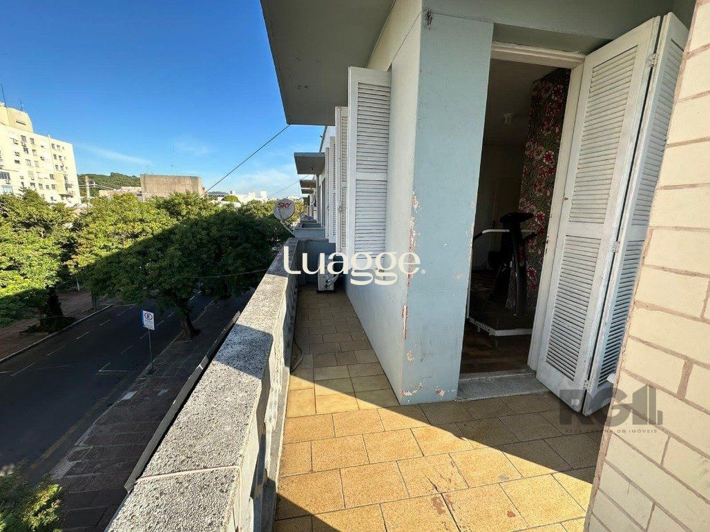 Apartamento à venda com 2 quartos, 80m² - Foto 2
