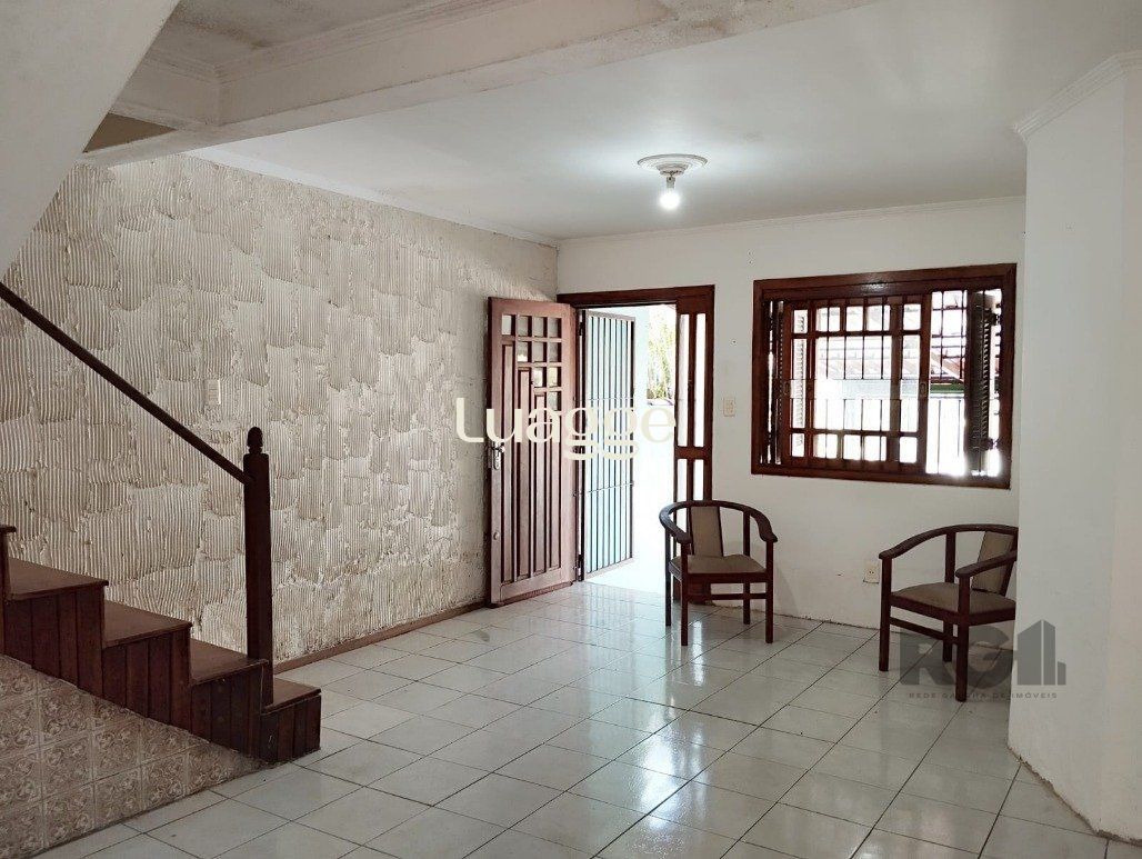 Casa à venda com 2 quartos, 111m² - Foto 2