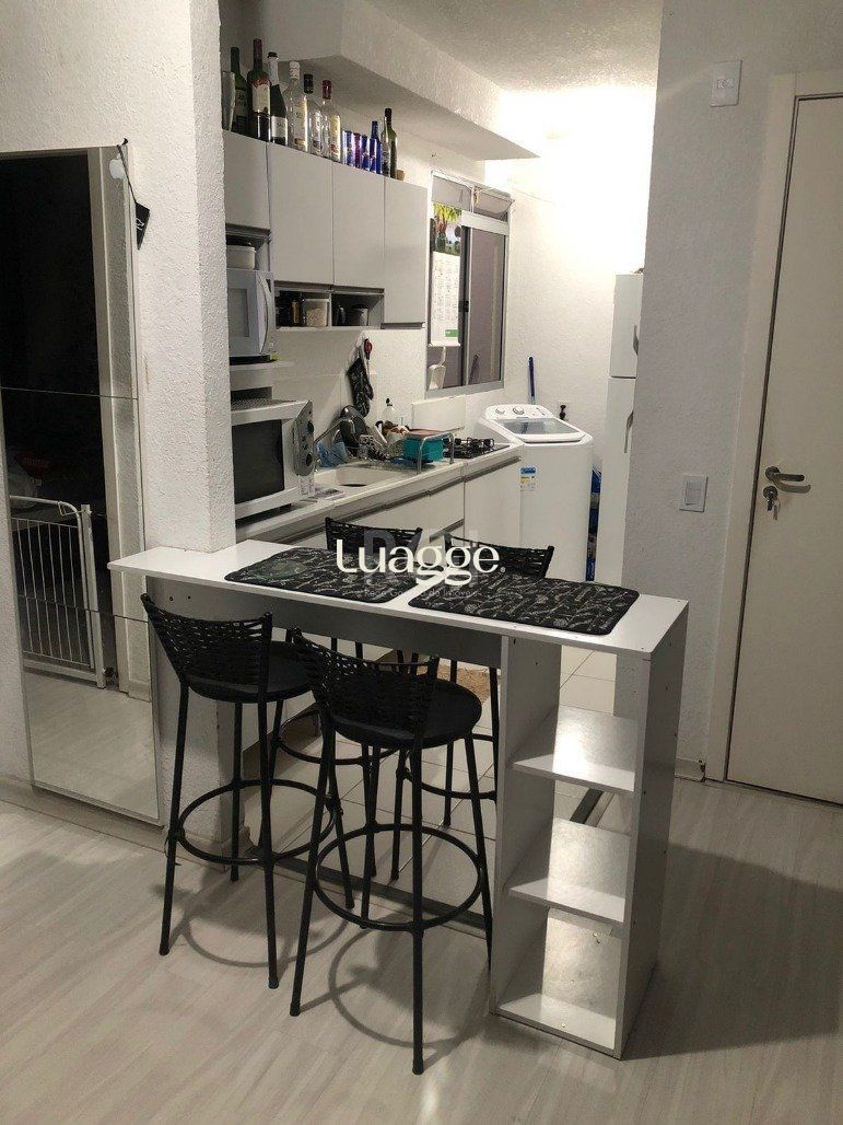 Apartamento à venda com 2 quartos, 42m² - Foto 3
