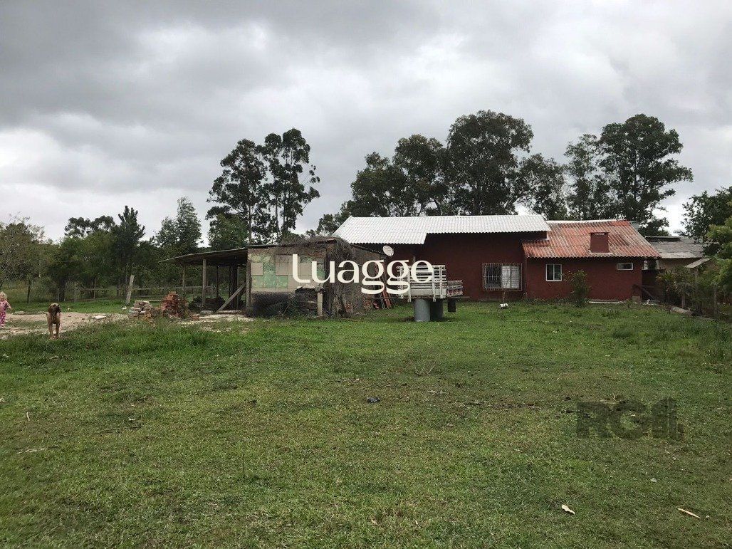 Casa à venda com 4 quartos, 262m² - Foto 1