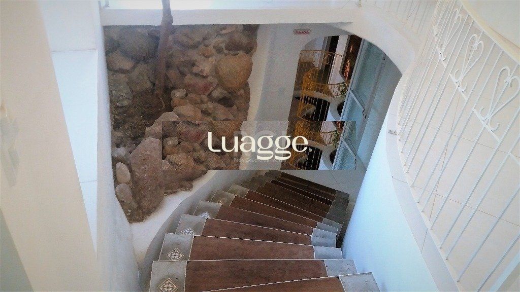 Casa à venda com 3 quartos, 307m² - Foto 10