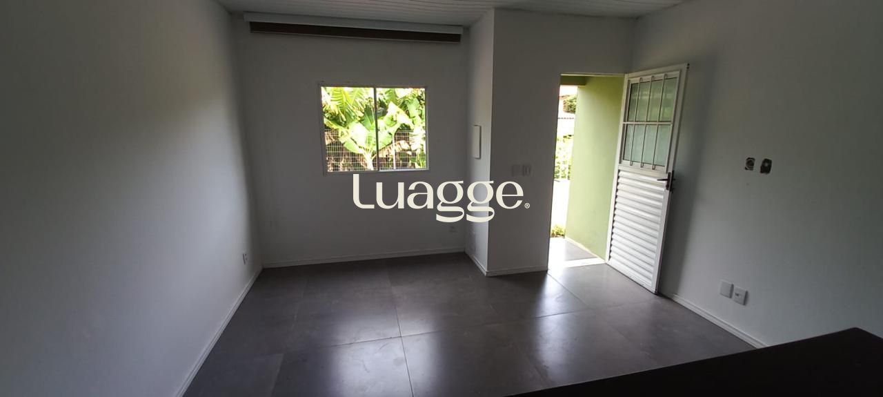 Casa à venda com 2 quartos, 81m² - Foto 14