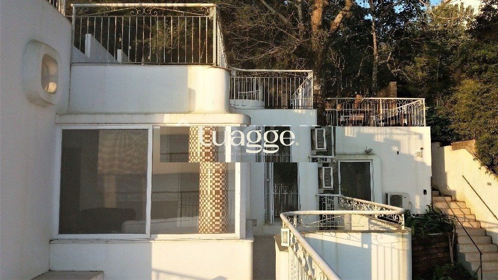 Casa à venda com 3 quartos, 307m² - Foto 3