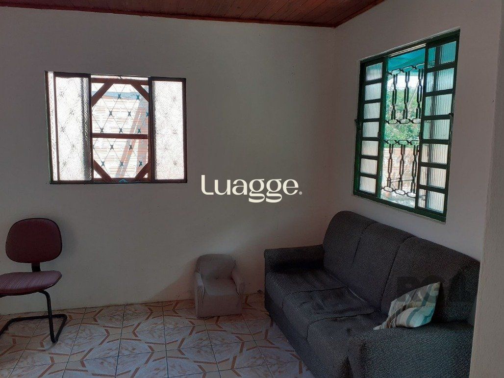 Casa à venda com 3 quartos, 99m² - Foto 2