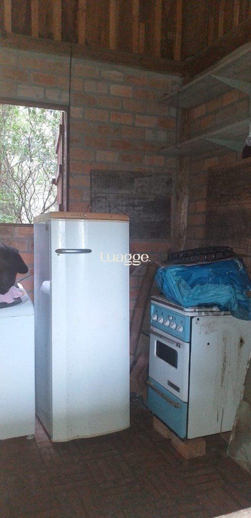 Sítio à venda com 3 quartos, 252m² - Foto 8