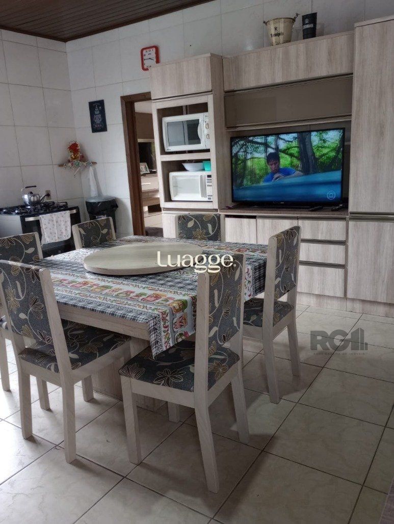 Casa à venda com 3 quartos, 303m² - Foto 2