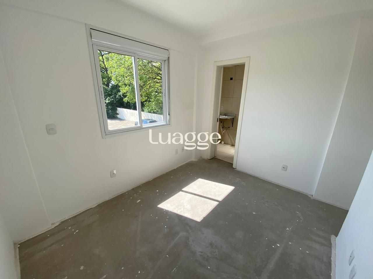 Apartamento à venda com 3 quartos, 55m² - Foto 2