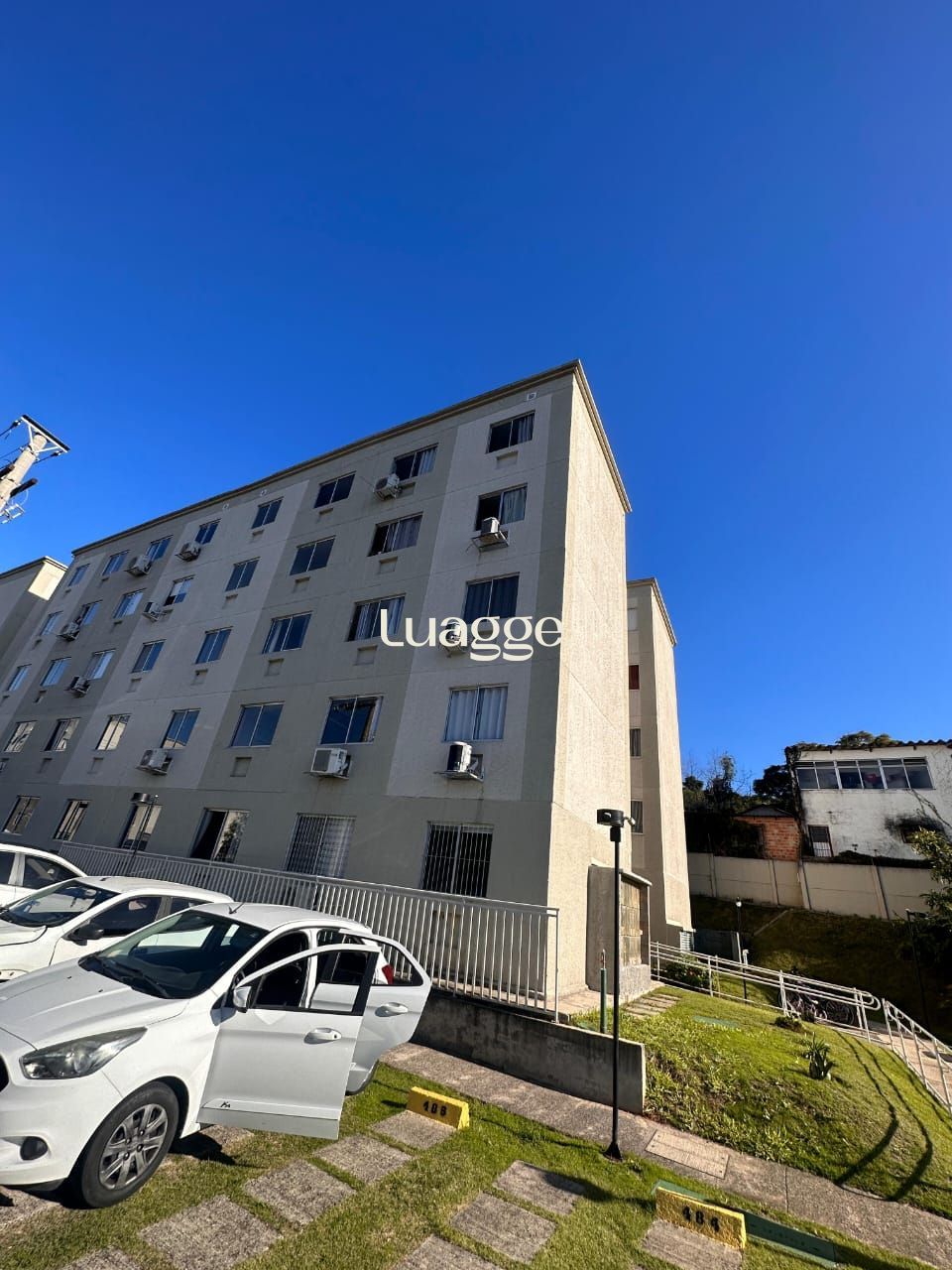 Apartamento à venda com 2 quartos, 42m² - Foto 2