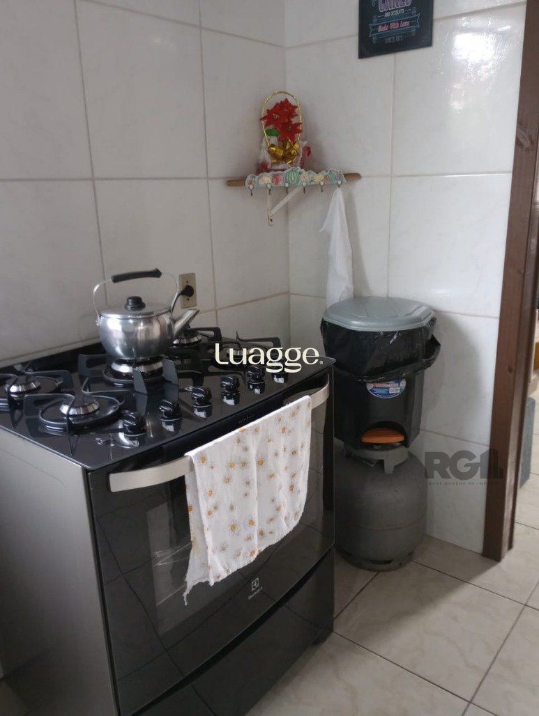 Casa à venda com 3 quartos, 303m² - Foto 4