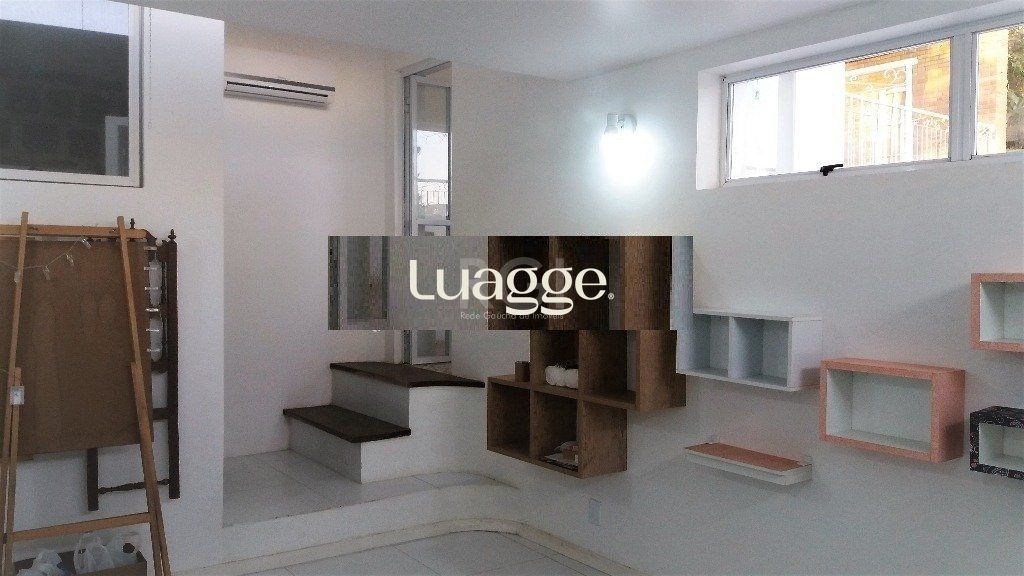 Casa à venda com 3 quartos, 307m² - Foto 8